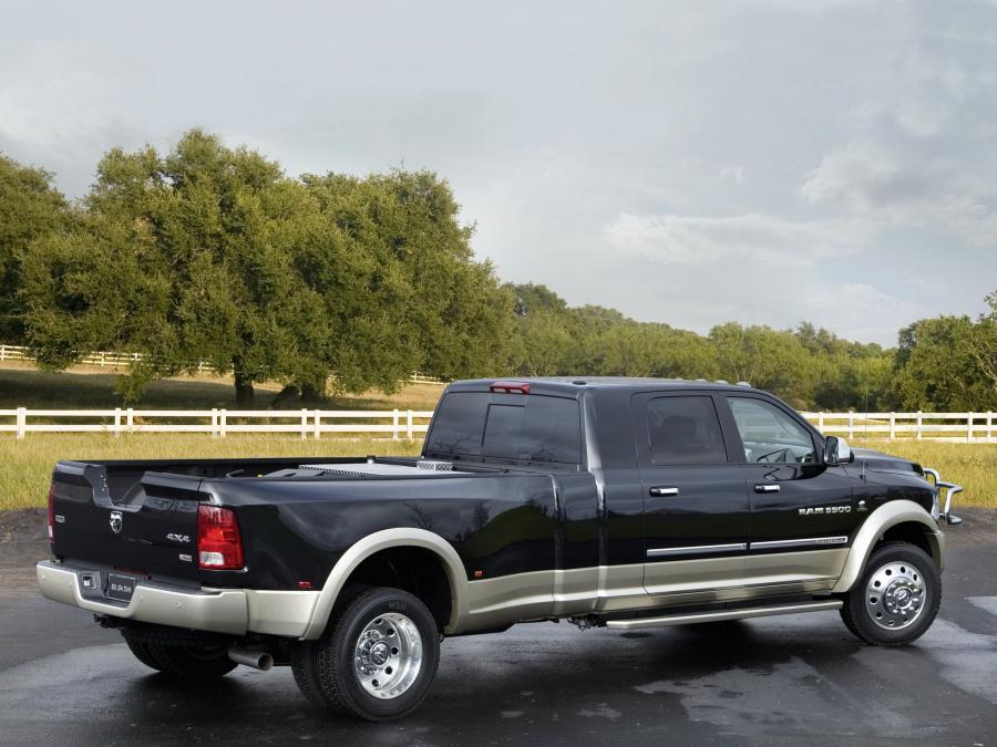  Dodge Ram 5500 Long-Hauler Concept 2011 года  (фото 3 из 14)